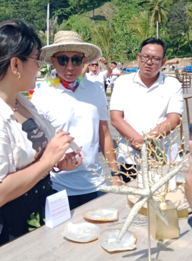 
					Kadis Pariwisata Pesawaran Bersama Gubernur Lampung Terpilih Hadiri Acara Panen Mutiara di Penangkaran The Hurun