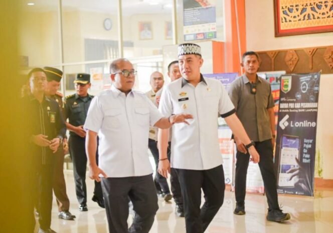 
					Bupati Dendi Beserta Jajaran Terima Kunjungan Kerja dan Silaturahmi Pj Gubernur Lampung